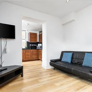 Aldgate Flats London